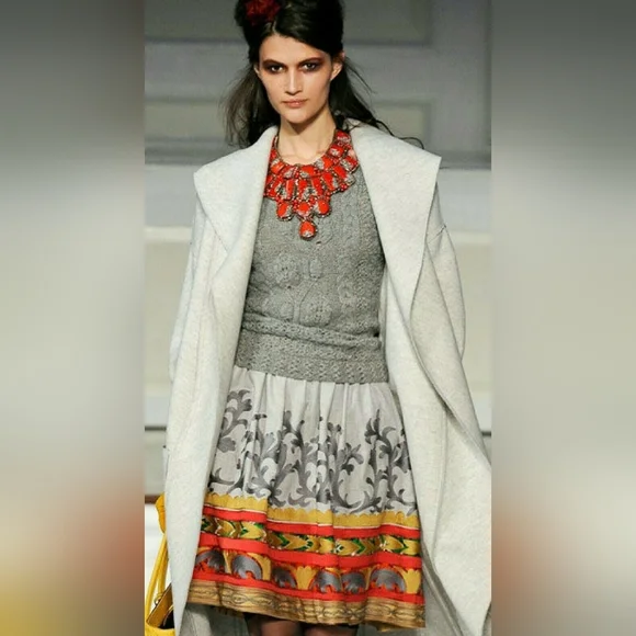 ◇$2,200 OSCAR DE LA RENTA GREY CASHMERE RUNWAY HAND KNIT BLOUSE S